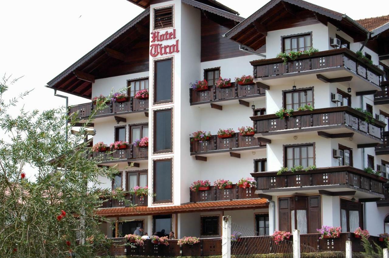 Hotel Tirol Treze Tílias Eksteriør billede