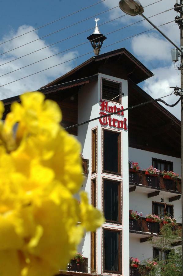 Hotel Tirol Treze Tílias Eksteriør billede